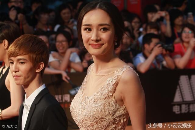 生完孩子不敢坐月子，怀孕还要录节目，娱乐圈这些人为钱也是拼了