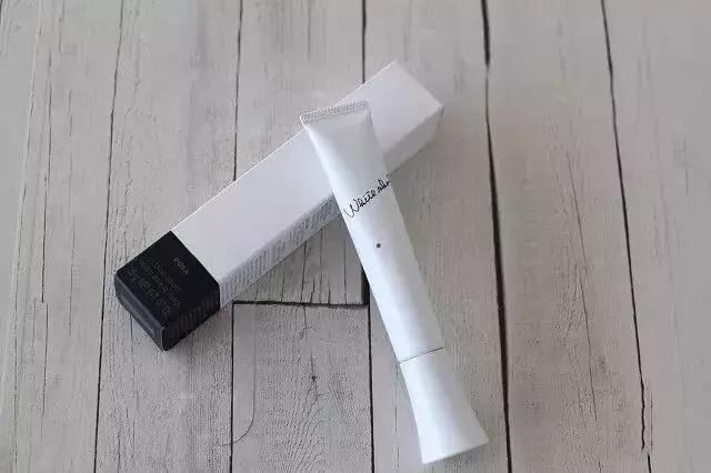 祛斑难?给大家安利几款日系美白淡斑好物，用完真的白一个色号!