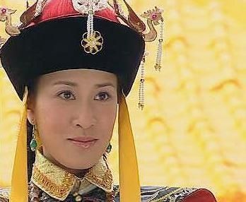  「早已」五个版本的富察皇后：秦岚洗白知画，董洁最美，而她早已归隐！