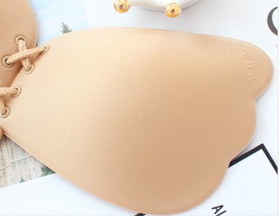 店铺上新一种，女士三角裤，精巧细致