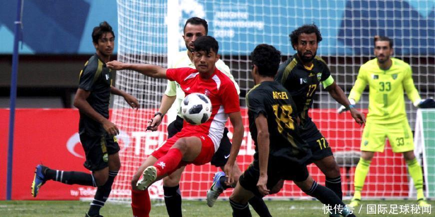 超级鱼腩亚运足球44年首胜,杀入淘汰赛在即举