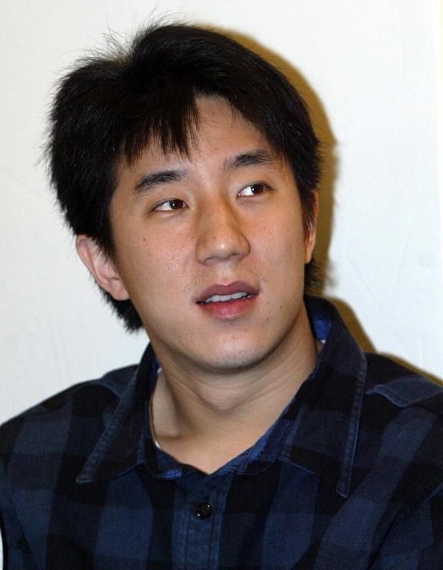 成龙对这个未来儿媳非常满意房祖名公开恋情成龙终于当爷爷了