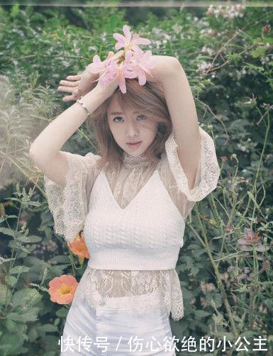 她签约韩国后遭解约,只因公司要求她进行整容,回国的她愈来愈美