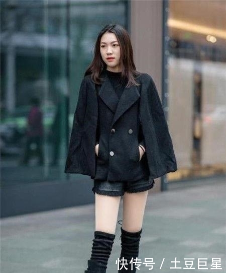 气质@气质的街拍:美女肤白貌美,散发迷人气质