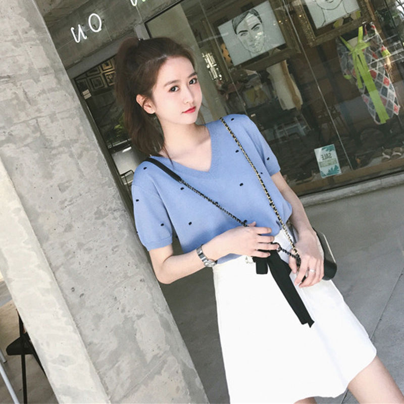 媳妇今年都47了，但没人喊她叫阿姨，就这样穿，美的势不可挡