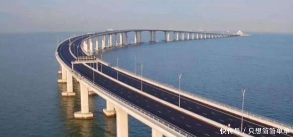  上桥■花1200亿造的港珠澳大桥为什么见不到车？司机：想上桥都