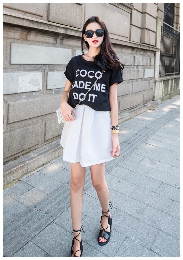 街拍：图1出水芙蓉，图2小女人，图3举手投足释放娇俏魅力！