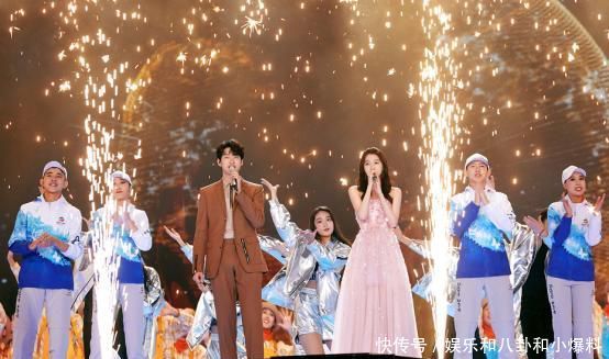 关晓彤跨年节目