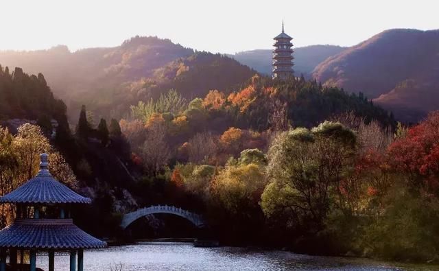 别老想着去日本拍红叶，中国这些地方的红叶也很好看