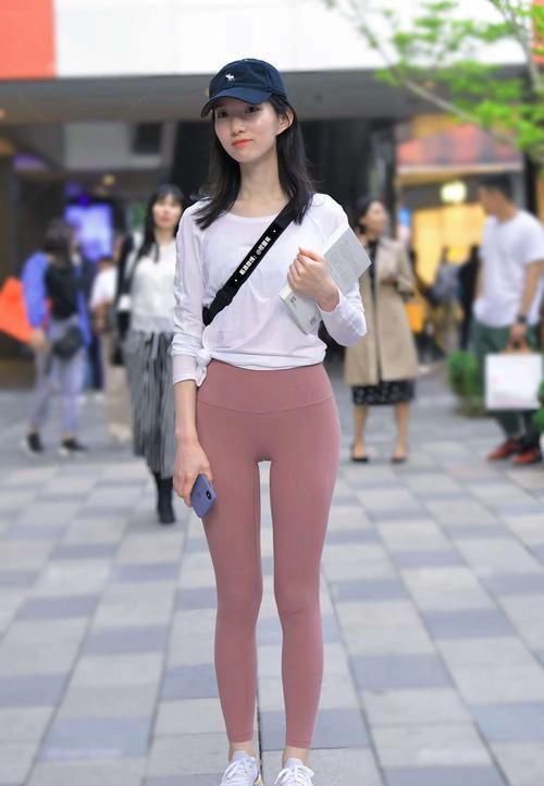 厉害|懂时尚的美女就是厉害,组合的方式都和我们不一样