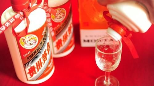  [董事长]茅台董事长中秋暗访：茅台酒是拿来喝的，不是拿来炒的