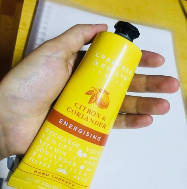  『tip』洋葱O'MALL：早春护手大行动，3个小tip予你“小嫩手”