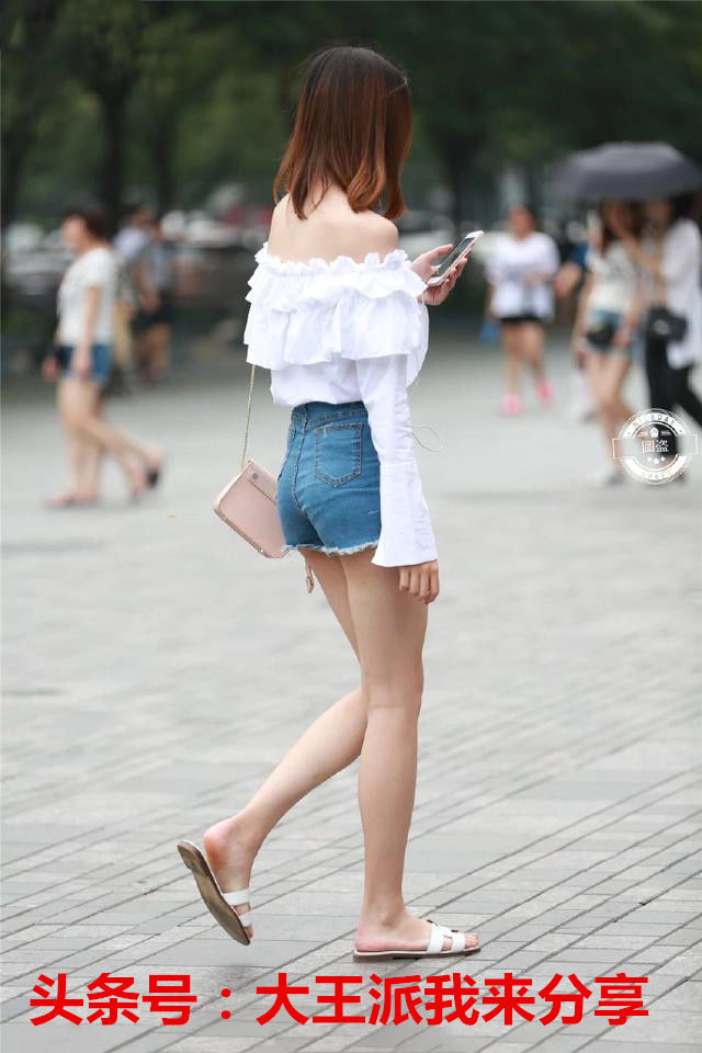 夏季街头美女颜值太高，尤其是图5魅力十足!