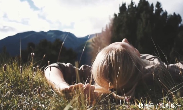 为什么很多妹子的微信地区设置的安道尔?安道