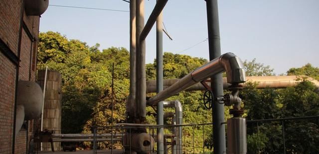 广西一神秘军企，生产军用炸药，副总受贿获刑，旧车间被爆破拆除