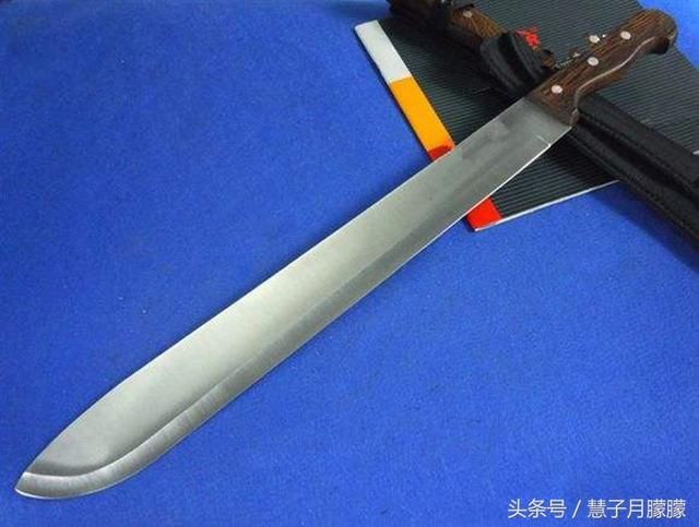 世界最凶猛砍刀:非洲、美洲砍刀很凶,但却不是