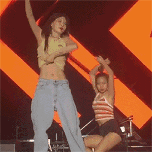 金泫雅｜19禁的性感小野马回归了，她为何如此迷人？