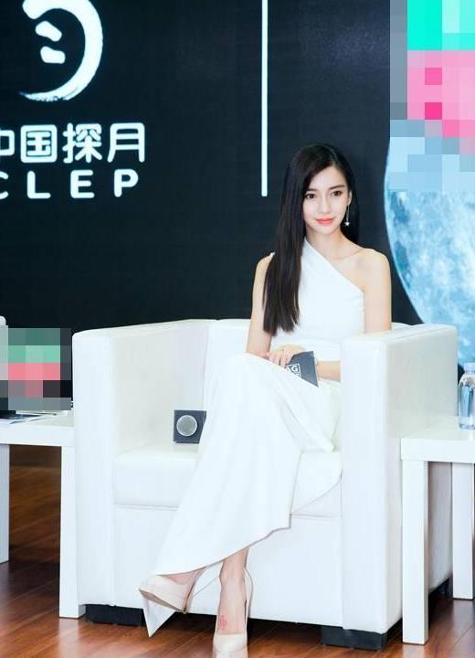 仙气白裙这样穿！颖宝气场两米八，赵丽颖美腻，热巴让人不再淡定