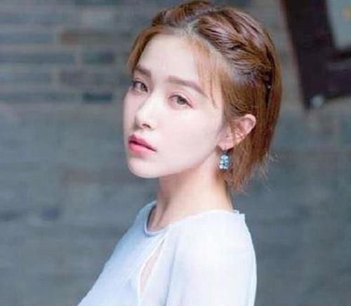  好看的女生：女生脸上有这“3条线”，一般颜值都很高，同时中2个的人真的少