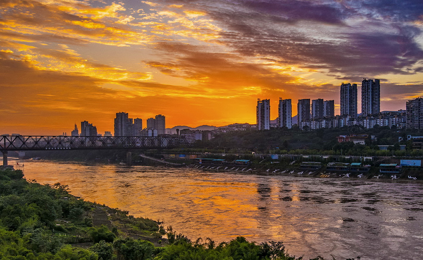 四川继成都之后，又一座城市开始“起飞”，不是德阳也不是绵阳