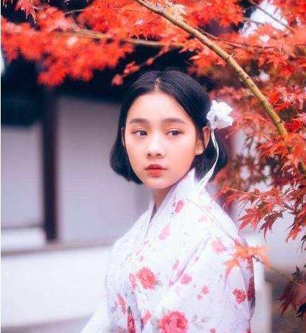 女生的自拍究竟有多不真实?关掉美颜后有这4个差别!