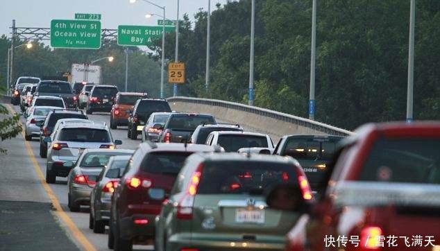  自然吸气：堵车了才知道，车子带“T”和带“L”的差别有多大！