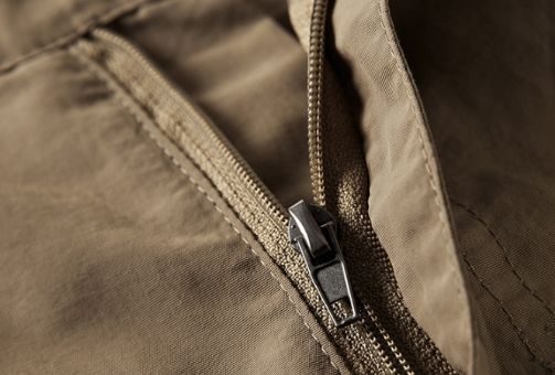男人裤子前面为什么要留个拉链呢?看完你就明白了