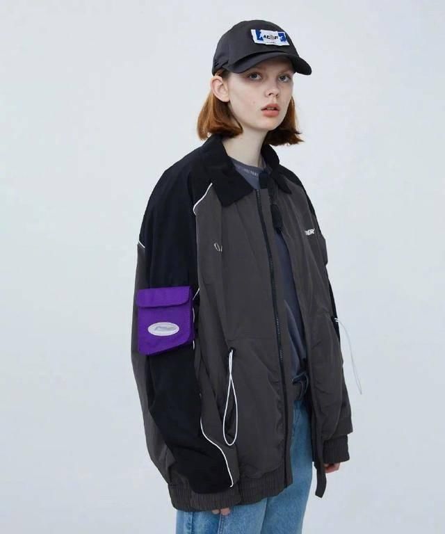  『minibags』还在背大水桶包？今年流行minibags，小到只能放一颗糖的那种！