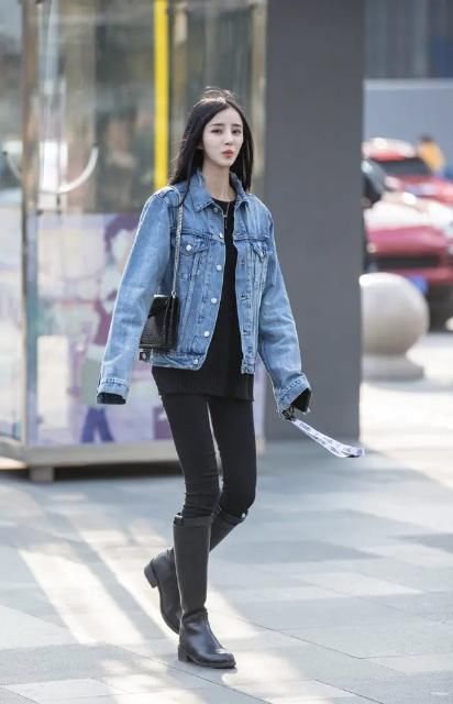  『时髦』“短外套”正当流行，时髦又显高，赶紧来寻找你自己的style吧！