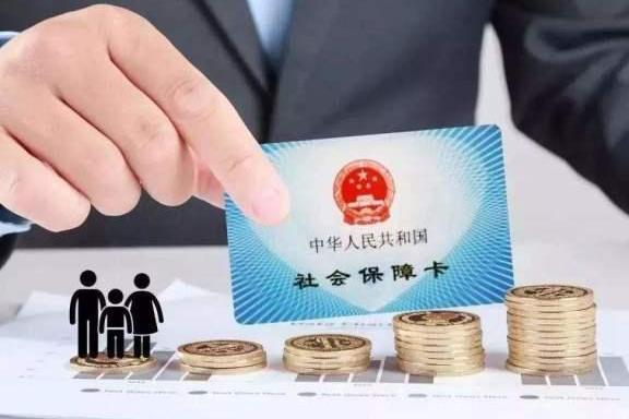 农民一次性补缴6万元养老保险，每月领1500元，你会交吗？