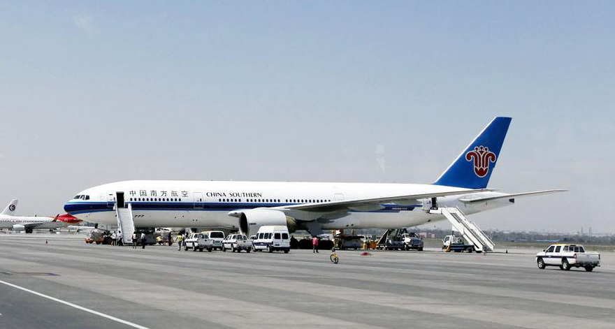 为啥飞机从北京去欧洲，要在北京上空绕飞一圈？看完恍然大悟