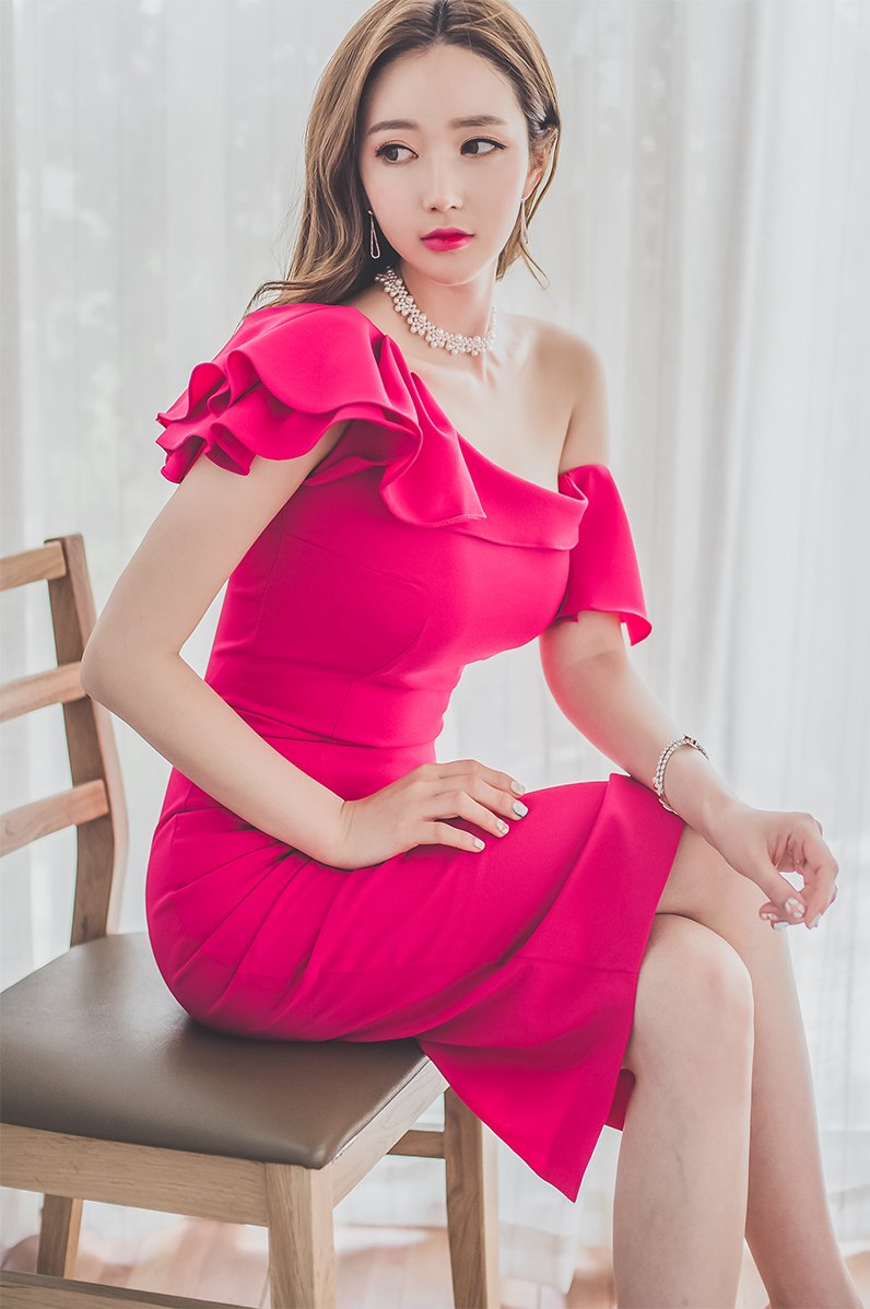 传情斯凯尔克红艳娇媚礼裙