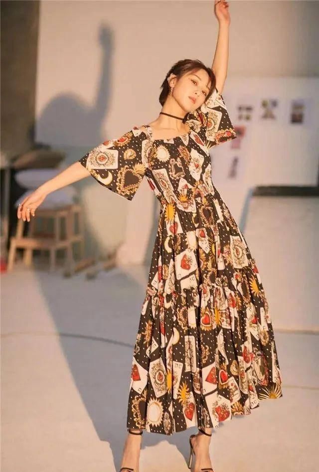  「春天」2020春天，流行“开满花的衣服”，美哭了！