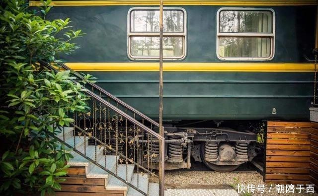 越南旅游胜地竟然是一条街?为何会这么吸引欧美游客到来?