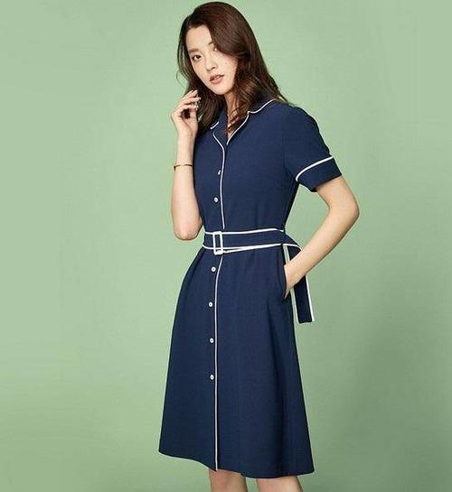 换季穿搭不烦恼，气质连衣裙搭配优雅升级