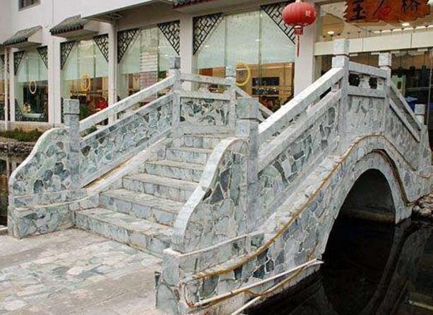 云南最“昂贵”的景点,镶满玉石翡翠,价值连城却无人偷窃