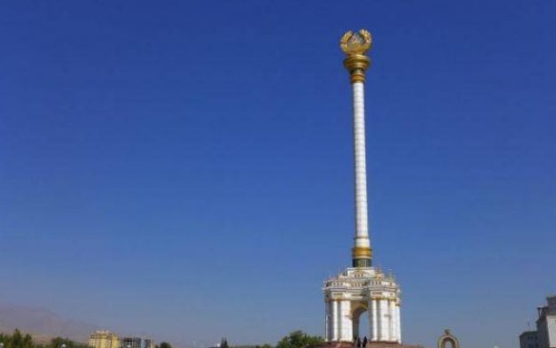 亚洲最穷的首都，物价超低景色却超美，房价才3000起