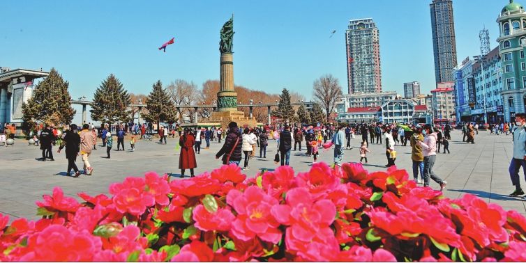  『广场』城市生活破疫复苏