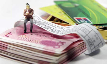  「养老金」为什么有的人养老金过万，有的人只有2000？原来是因