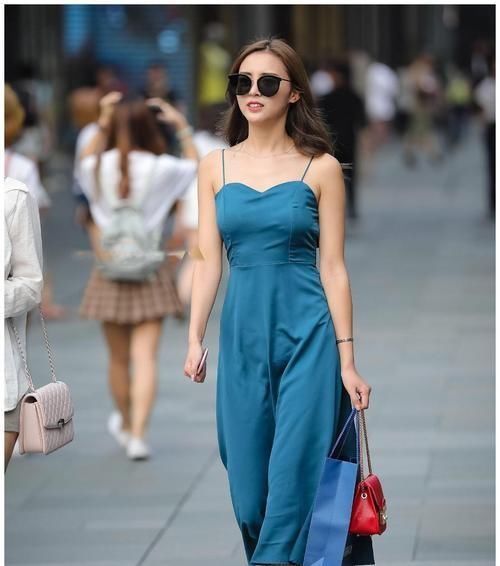  #春天#春天来了,我们应该怎么穿衣服呢?这几种搭配给你建议!