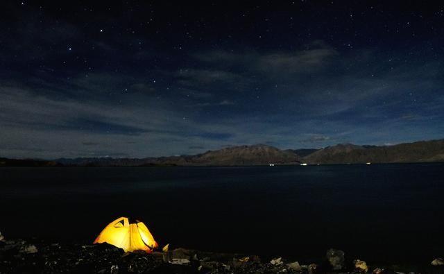 环游中国需要多少钱？开摩托车环游中国的小情侣来回答你