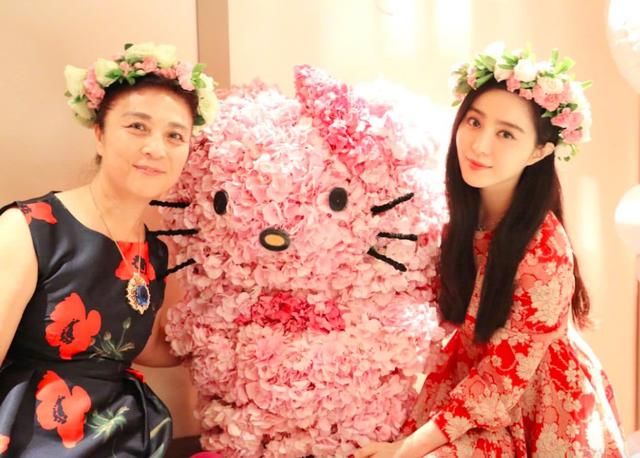 负面谣言不断，范冰冰母亲透露：冰冰目前状况很好，清者自清