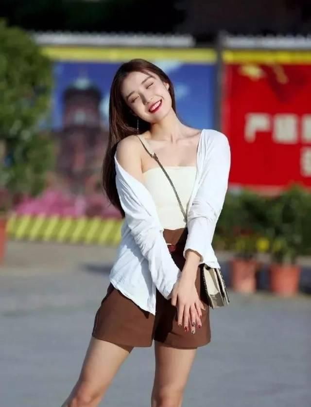  【气质】女生搭配高跟鞋，展现出优雅又自然的气质