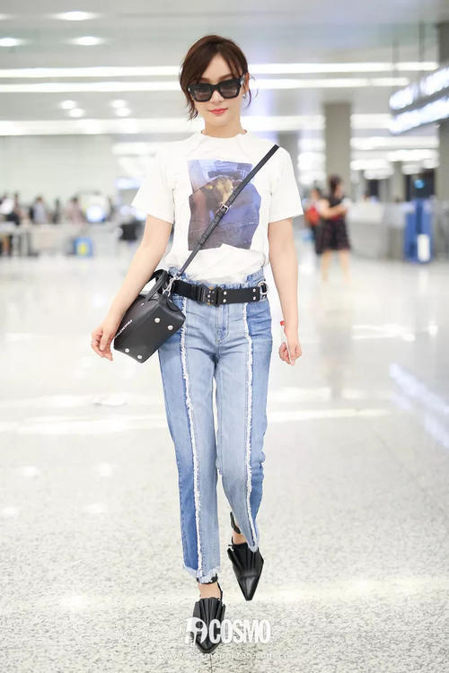 《幻乐之城》就是王菲带领的大型时装秀