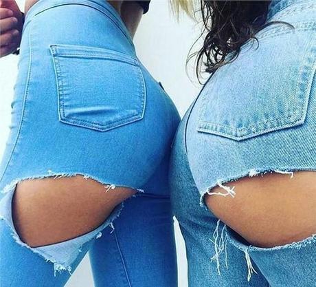 屁屁破洞牛仔裤：露骨时尚或将流行？网友：不懂国外时尚！