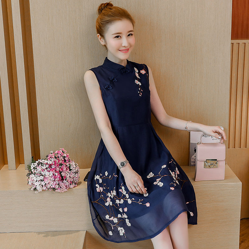 中国风旗袍连衣裙,女人这样穿很有档次,让人爱不释手