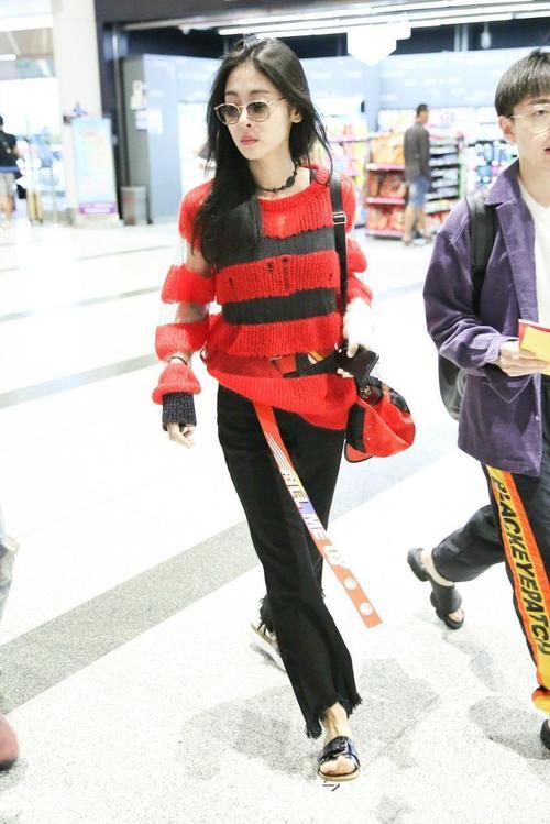 张碧晨穿的跟素人差不多，平时都是这么吸粉的？