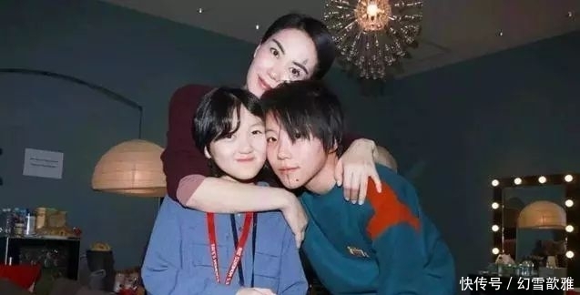 【娱乐圈里】王菲13岁女儿和冯小刚29岁女儿,同患兔唇,差距就像天壤之别