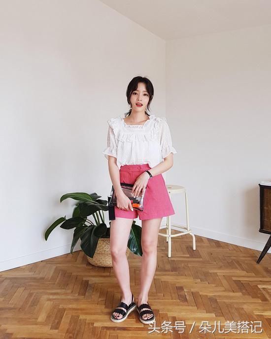 皮肤黄穿衣服好看?这几种穿搭绝对美!