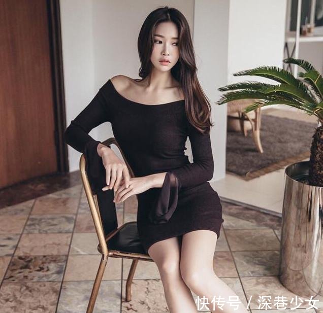 年轻姑娘多穿针织包臀裙，瞧瞧朴正允的上身样子，高贵典雅有气质